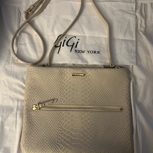 GiGi New York Leather Shoulder Bag Stone Embossed Python Leather Gold Accents - Picture 2 of 5